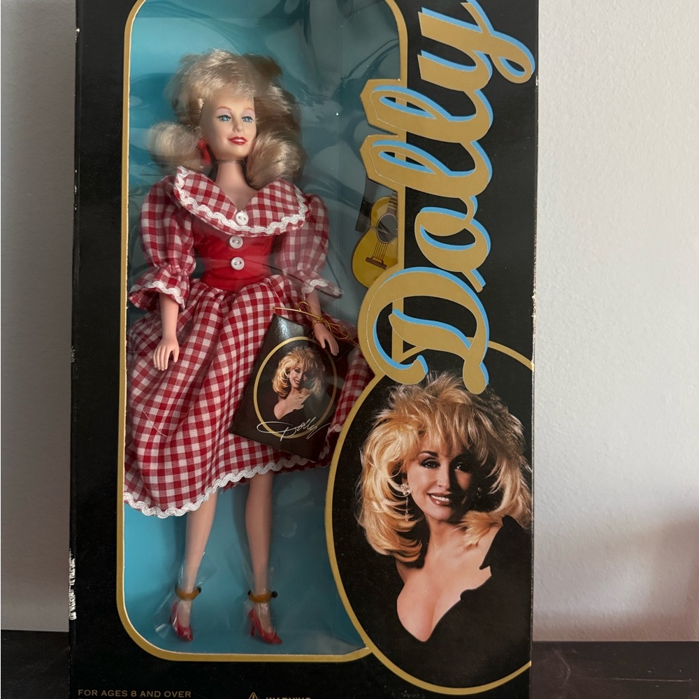 NIB! 1996 GOLDBERGER DOLLY PARTON BARBIE DOLL! - Picture 3 of 9